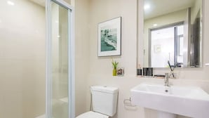 Apartment, 1 Bedroom, Accessible, Smoking | Bathroom - Central Pattaya Luxury Stay With Infinity Pool (Pattaya)