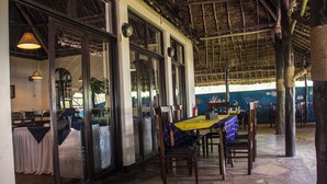 Gambar tidak terklasifikasi, 5 dari 30, tombol