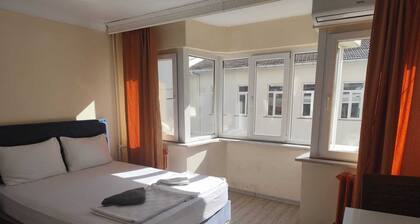 hilltop hostel