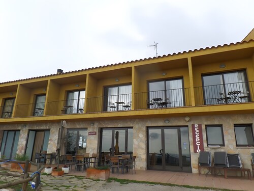 Room 'Habitació Avellaner' with Sea View, Balcony and Wi-Fi