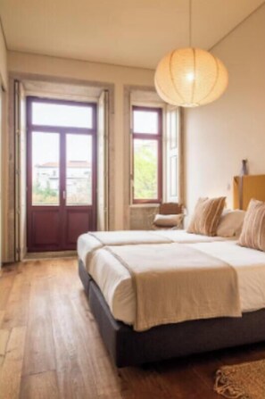 Room - Spacious 3-Bedroom Apartment with Private Sauna (Porto)