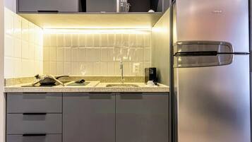 Basic Apartment | Private kitchen