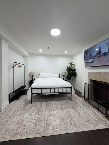 2-bedroom Bronzeville Gem