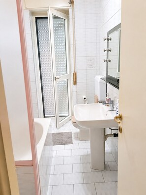 Unclassified image, 5 of 22, button - Vrbo Property (Malgrate)
