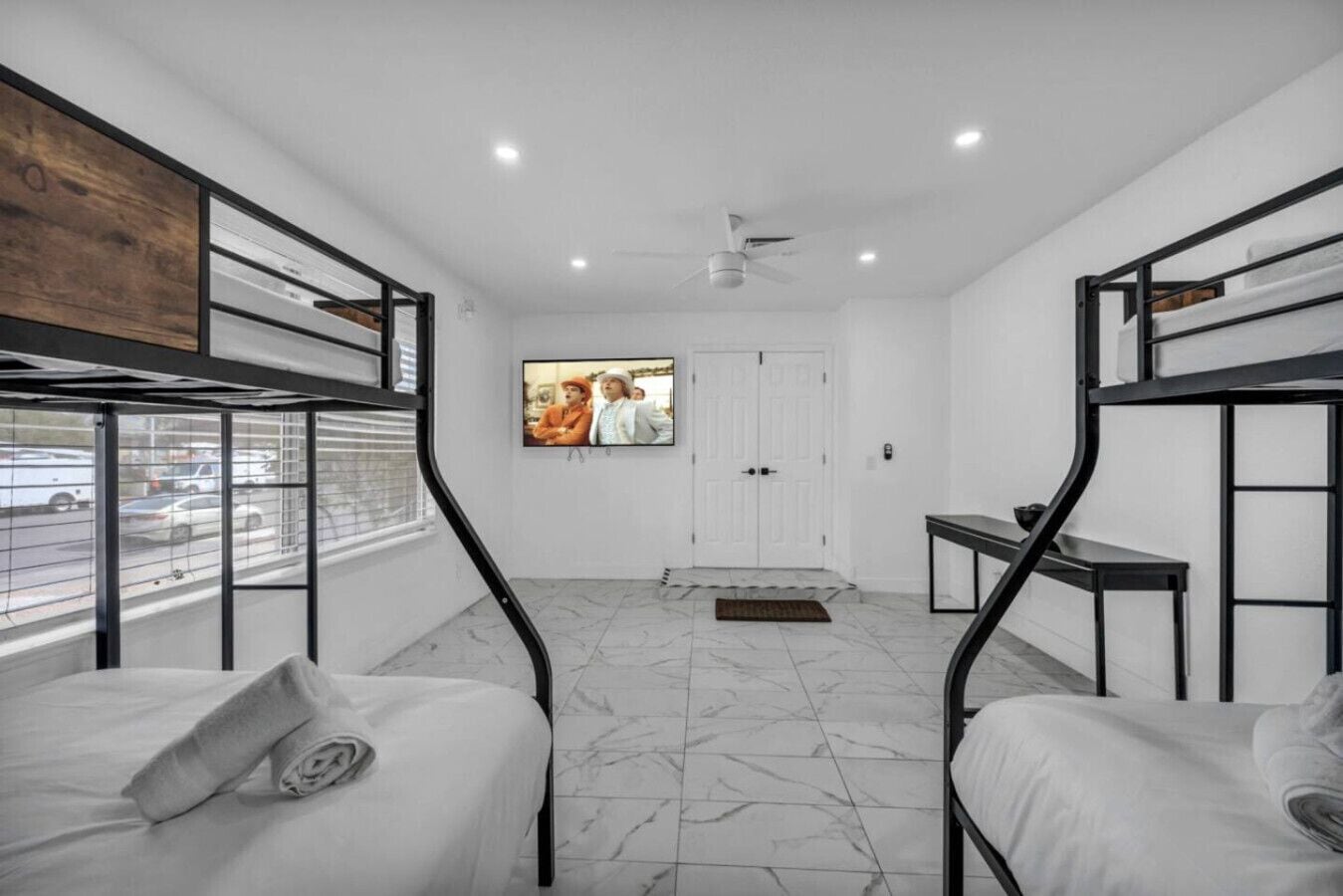 Desk, iron/ironing board, travel cot, WiFi