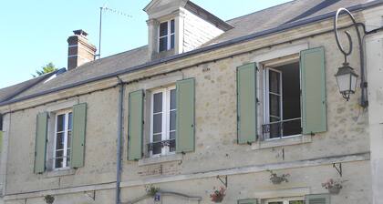 Bed and Breakfast 'Les Thibault' with Shared Terrace, Shared Garden and Wi-Fi