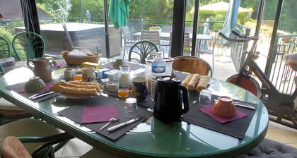 Bed and Breakfast 'Boucicaut' with Shared Terrace, Shared Garden and Wi-Fi
