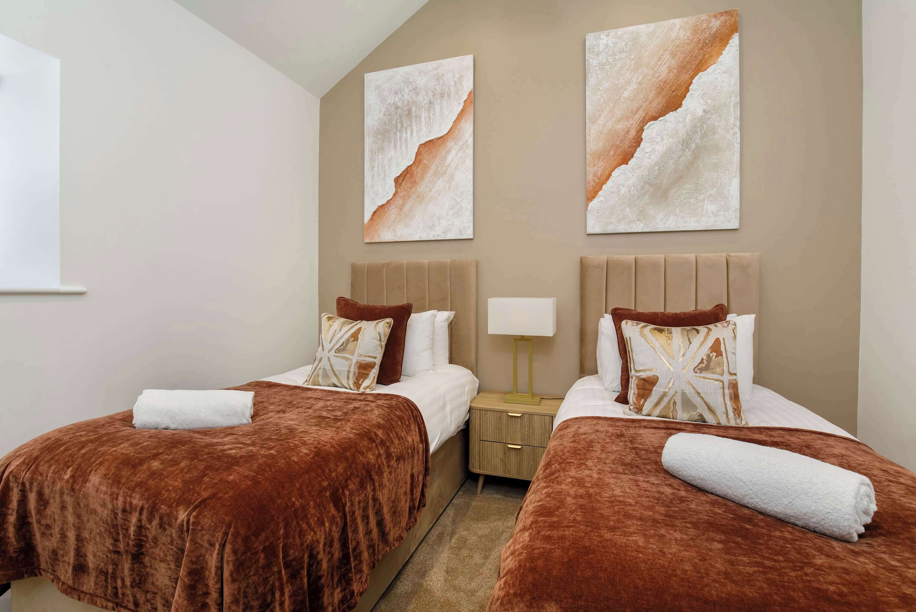 Iron/ironing board, travel crib, WiFi, bed sheets