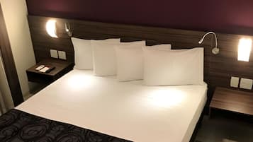1 quarto, Wi-Fi de cortesia, roupa de cama