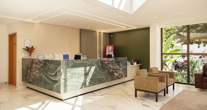 Sleek Room Ideal for Exploring Araripina Museum - with 2 Swimming Pools!