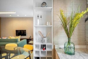 Living area - Modern Apartment in the Heart of Porto (Porto)