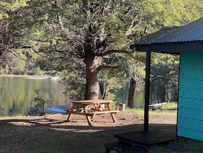 Tempat makan luar