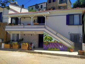 Exterior - Stone House, Lavender Guest House in the center of Imroz (Çanakkale)