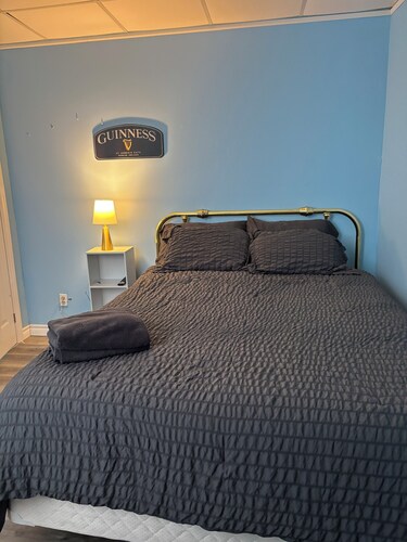 1 Bedroom Apartment in Motel, 4 minutes walk to the beach