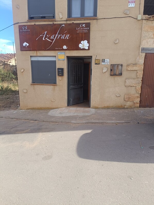 Unclassified image, 1 of 7, button - Vrbo Property (Blancas)