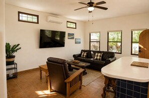 Living area - Casa Maria - - Gated 2 Bd House w Private Pool, Short Walk to Beach (Los Barriles)