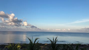 Uninterrupted Ocean view