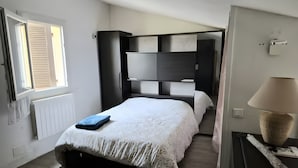 Room - Apartment 'Porticcio Terra Bella 1' with Mountain View, Wi-Fi and Air Conditioning (Grosseto-Prugna)