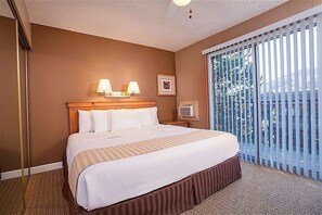 Room - Cozy 2-bedroom Hotel Suites in charming Steamboat Springs (Steamboat Springs)