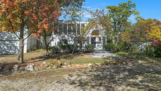 Exterior - Perfect 4-bedroom house in Ann Arbor just steps from THE BIG HOUSE! (Ann Arbor)