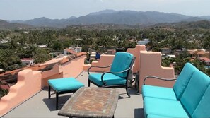 Terrace/patio - Hillside Elegance Pacific View 2 Bedroom 3 Full Baths & Gourmet Kitchen and Chef (Lo de Marcos)
