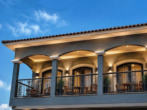 Hotel Requinte Careaçu