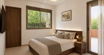 Golden Oasis Villa