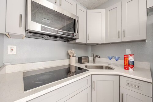 The Forrestry with private entrance washer & dryer