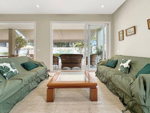Pool | Barbecue | Suite | 200m from the sea | AC