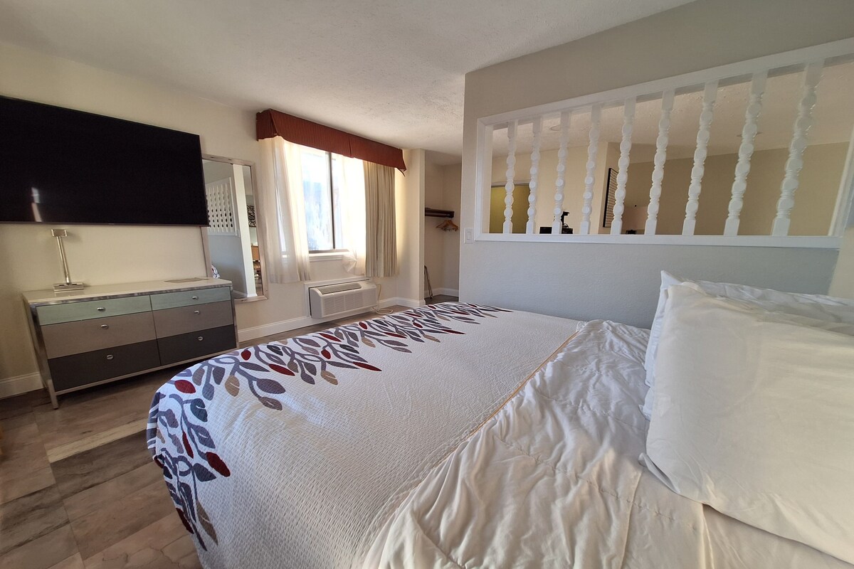 Monolocale familiare, 1 letto king, non fumatori | Postazione laptop, Wi-Fi