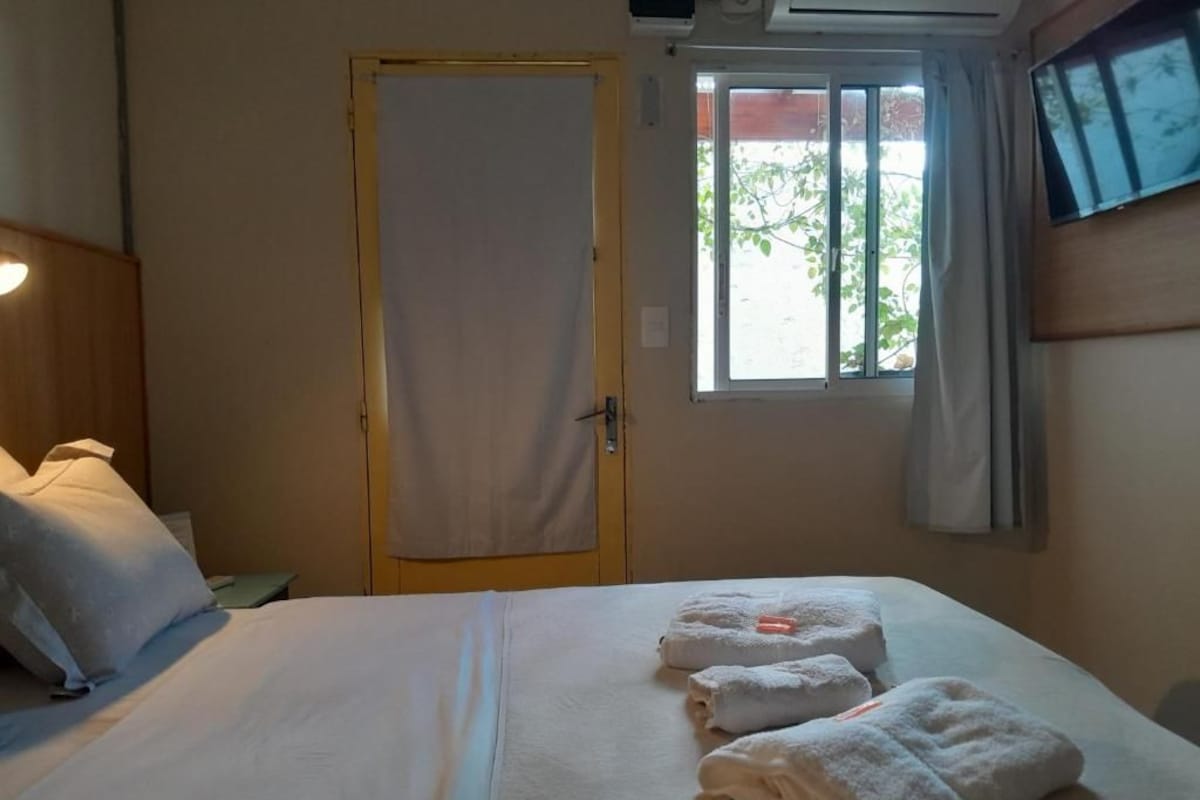 Chambre Double ou avec lits jumeaux, patio, vue cour intérieure