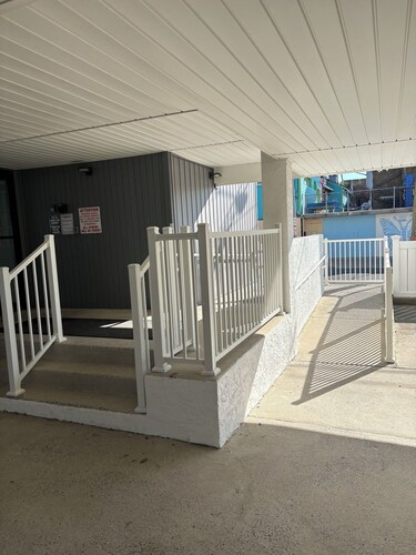 Ocean Views • 1-BR Ocean City NJ Condo • Beach Block • Boardwalk Ramp • King Bed