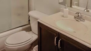 Bathroom - Modern Reno Retreat -Near UNR & Downtown - Sleeps 10 (Reno)