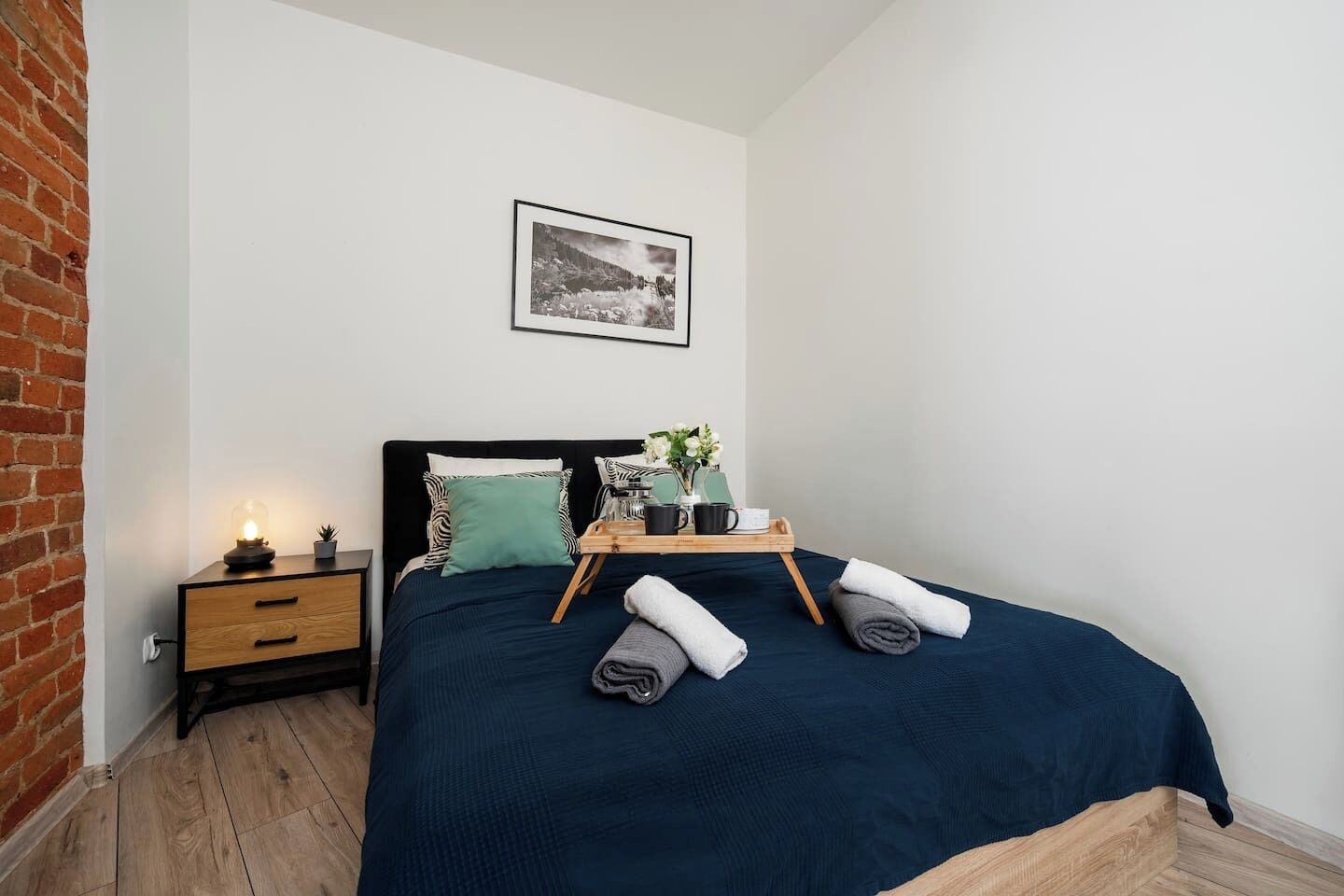 1 bedroom, desk, iron/ironing board, WiFi