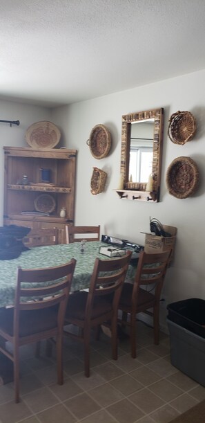 Unclassified image, 4 of 7, button - Spacious 5-bedroom house in peaceful Vallecito neighborhood, with AC upstairs. (Bayfield)