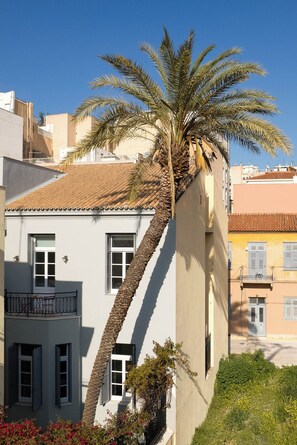 Exterior - A neoclassical monument with Acropolis view in the Historic Center of Athens (Athina)