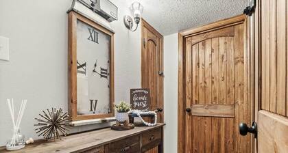 Fort Polk Cozy 2BR Stay l Monthly & Extended Stays