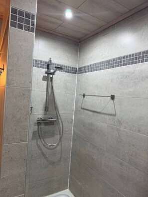 Unclassified image, 5 of 10, button - Room-guesthouse in Horse Farm Beveren (Beveren)