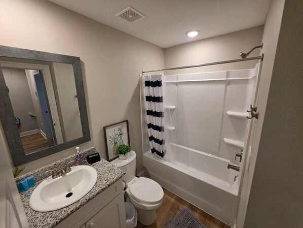 Bathroom - Gone Coastal •Steps to Beach •Pickleball •Heart of Biloxi (Biloxi)