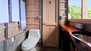 Bathroom - Private glamping for 2 at VI National Park - Peaceful tropical escape (Unknown)