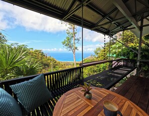 Outdoor dining - Private glamping for 2 at VI National Park - Peaceful tropical escape (Unknown)