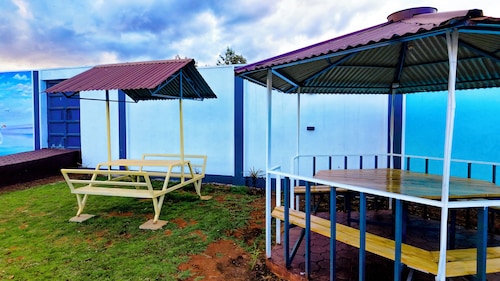 Aljona Apartments Hotel