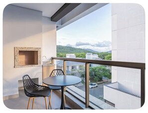 Unclassified image, 5 of 17, button - Vrbo Property (Florianópolis)