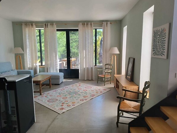 Interior - Vrbo Property (Berre-les-Alpes)