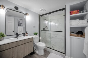 Shower, towels, soap - Waterfront Oasis + Beach & Pool Access + Game Room (Indian Shores)