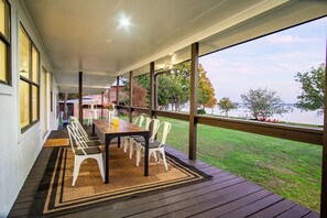 Unclassified image, 2 of 26, button - Tranquil Lakefront Retreat with Boat Dock - Richland Chambers Lake (Corsicana)