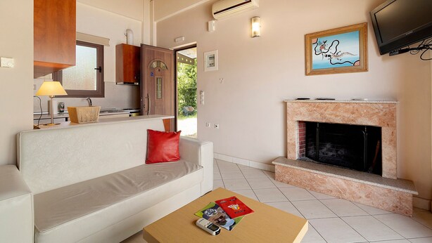 Living area - Villa 'Ariadni' in Marathiás (Marathiás)