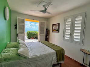 Iron/ironing board, travel cot, free WiFi, bed sheets - Vrbo Property (Les Trois-Îlets)
