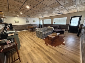 Unclassified image, 5 of 7, button - 2-bedroom Bunkhouse in charming Caldwell, Kansas (Caldwell)