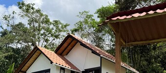 Cozy La Chorrera Cabin Surrounded by Nature with a View of the Mountains